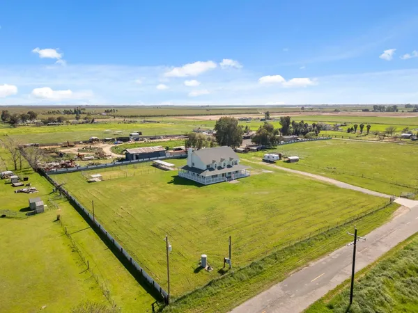 $999,000 | 22581 Road 20, Chowchilla, CA 93610