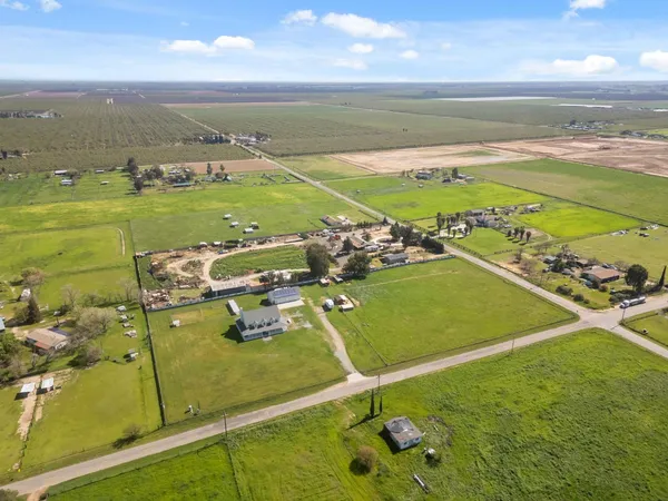 $999,000 | 22581 Road 20, Chowchilla, CA 93610