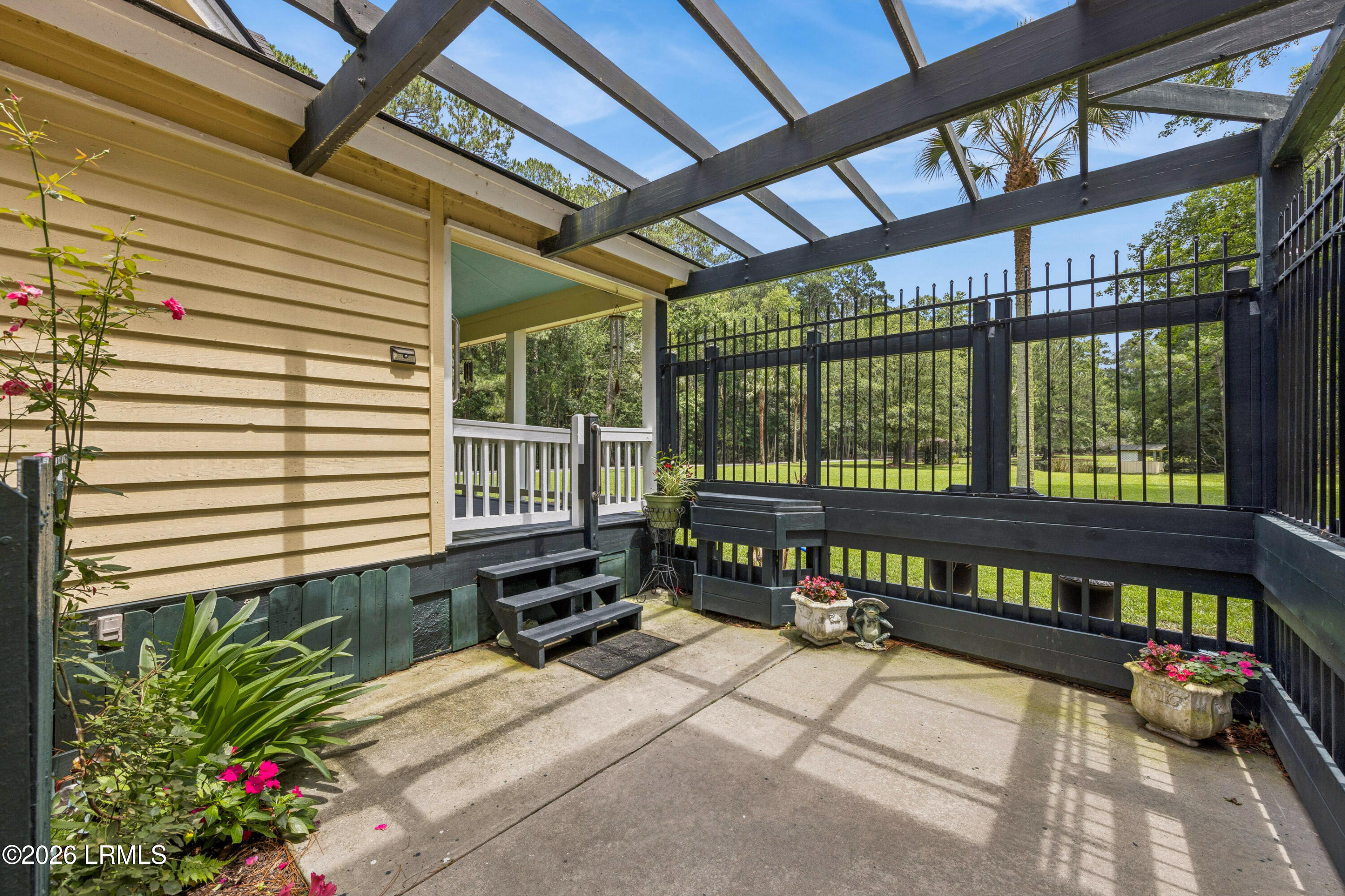 150 Palmetto Bluff Road Bluffton, SC 29910 - Photo 38 of 70 150PalmettoBluffRoad-IslandHouseMedia-00