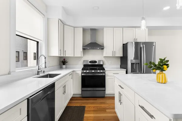 $4,200 | 188 Quincy Avenue, Unit B1, Quincy, MA 02169