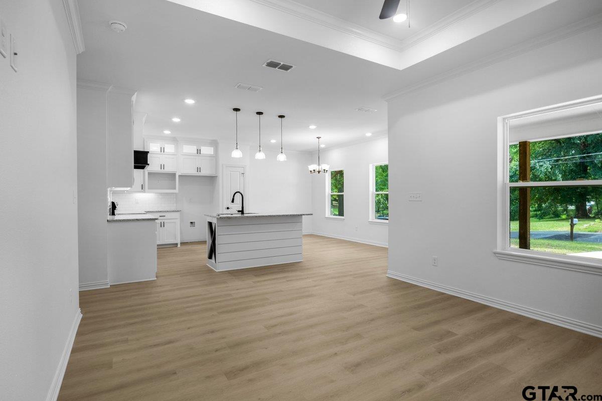1610 West Barrett Street Tyler, TX 75702 - Photo 12 of 32