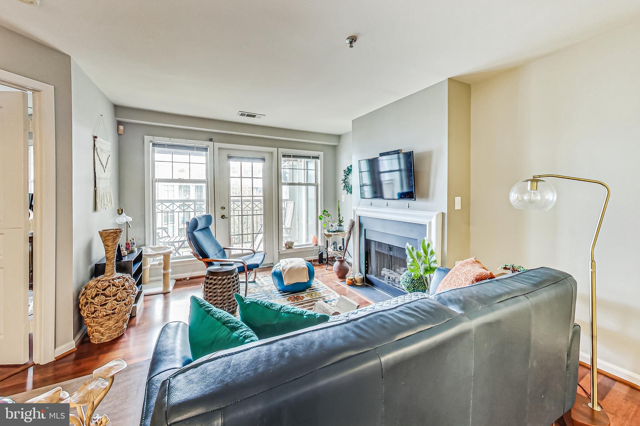 5565 Seminary Road, Unit 416 Falls Church, VA 22041 - Photo 5 of 44