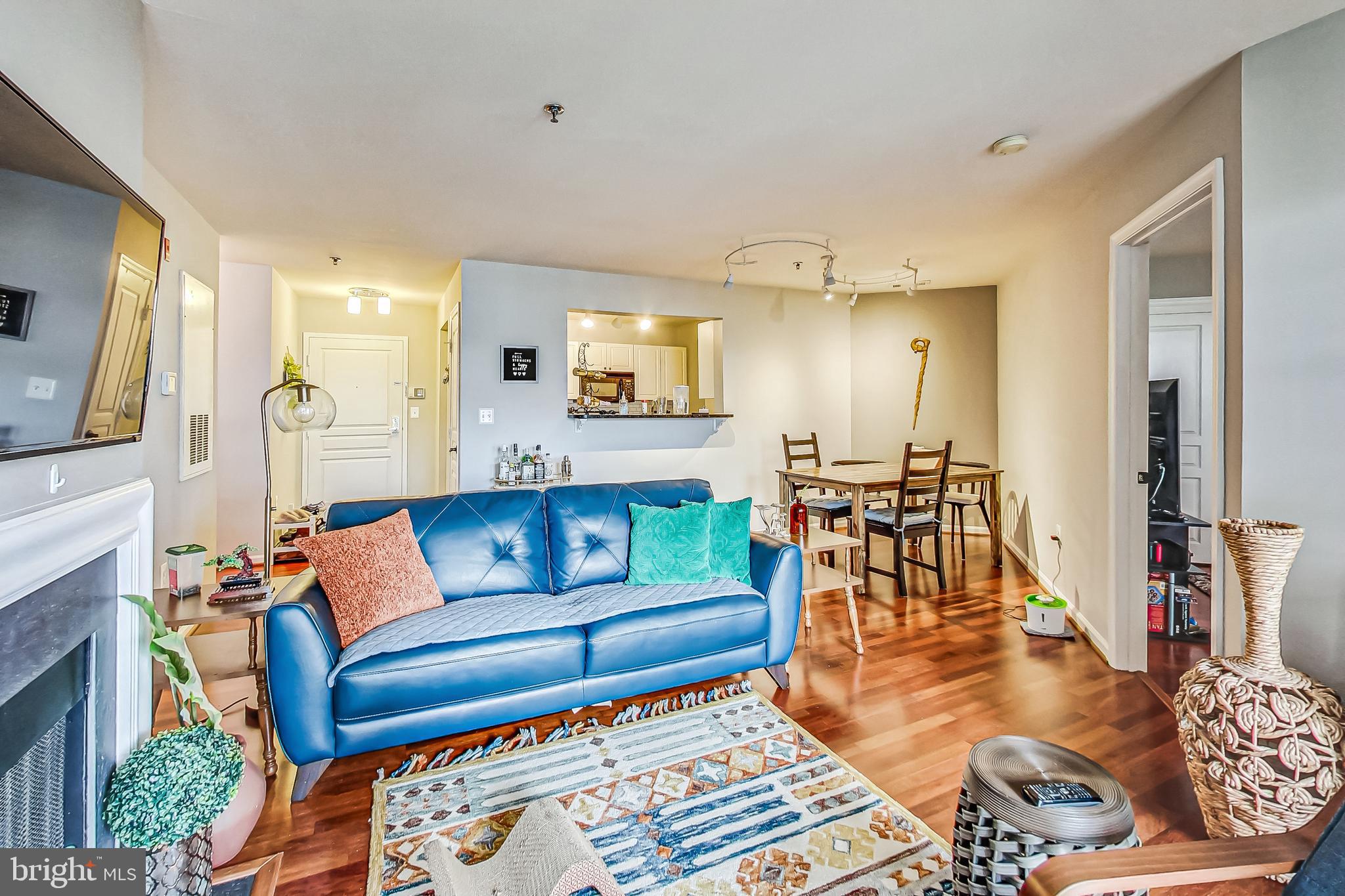 5565 Seminary Road, Unit 416 Falls Church, VA 22041 - Photo 7 of 44