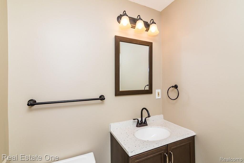 2339 North Fairview Lane Rochester, MI 48306 - Photo 10 of 26 N Fairview-W031.jpg