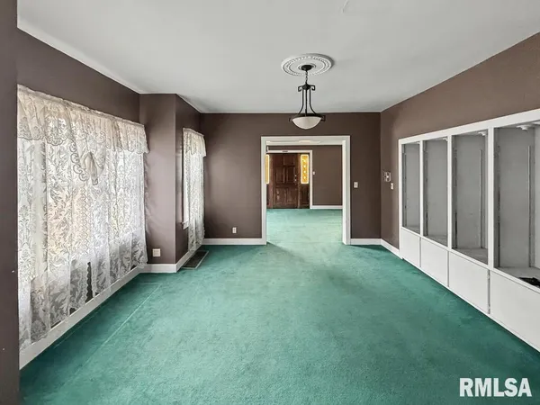 $105,000 | 113 McCann Street, Benton, IL 62812