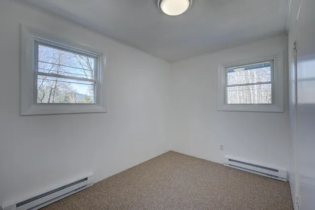 $1,600 | 20 Emery Lane, Unit 4, Intervale, NH 03845