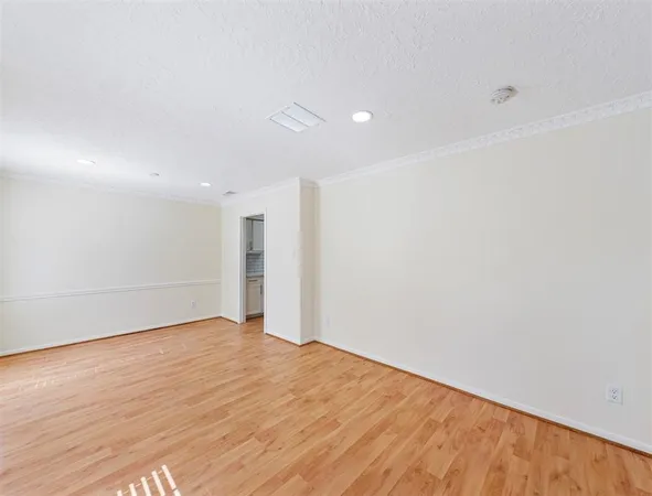 $2,300 | 14006 Briarworth Drive, Houston, TX 77077