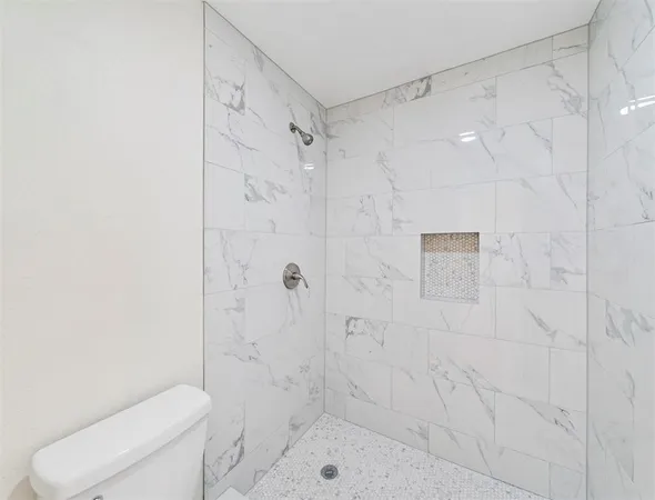 $2,300 | 14006 Briarworth Drive, Houston, TX 77077