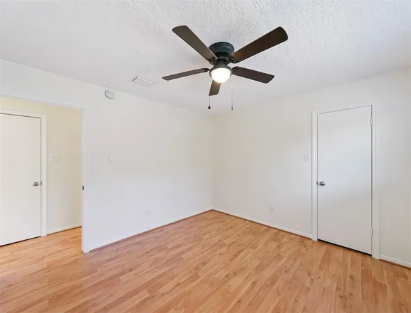 $2,300 | 14006 Briarworth Drive, Houston, TX 77077