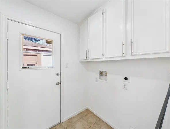 $2,300 | 14006 Briarworth Drive, Houston, TX 77077