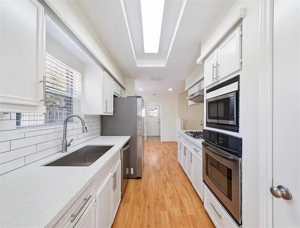 $2,300 | 14006 Briarworth Drive, Houston, TX 77077