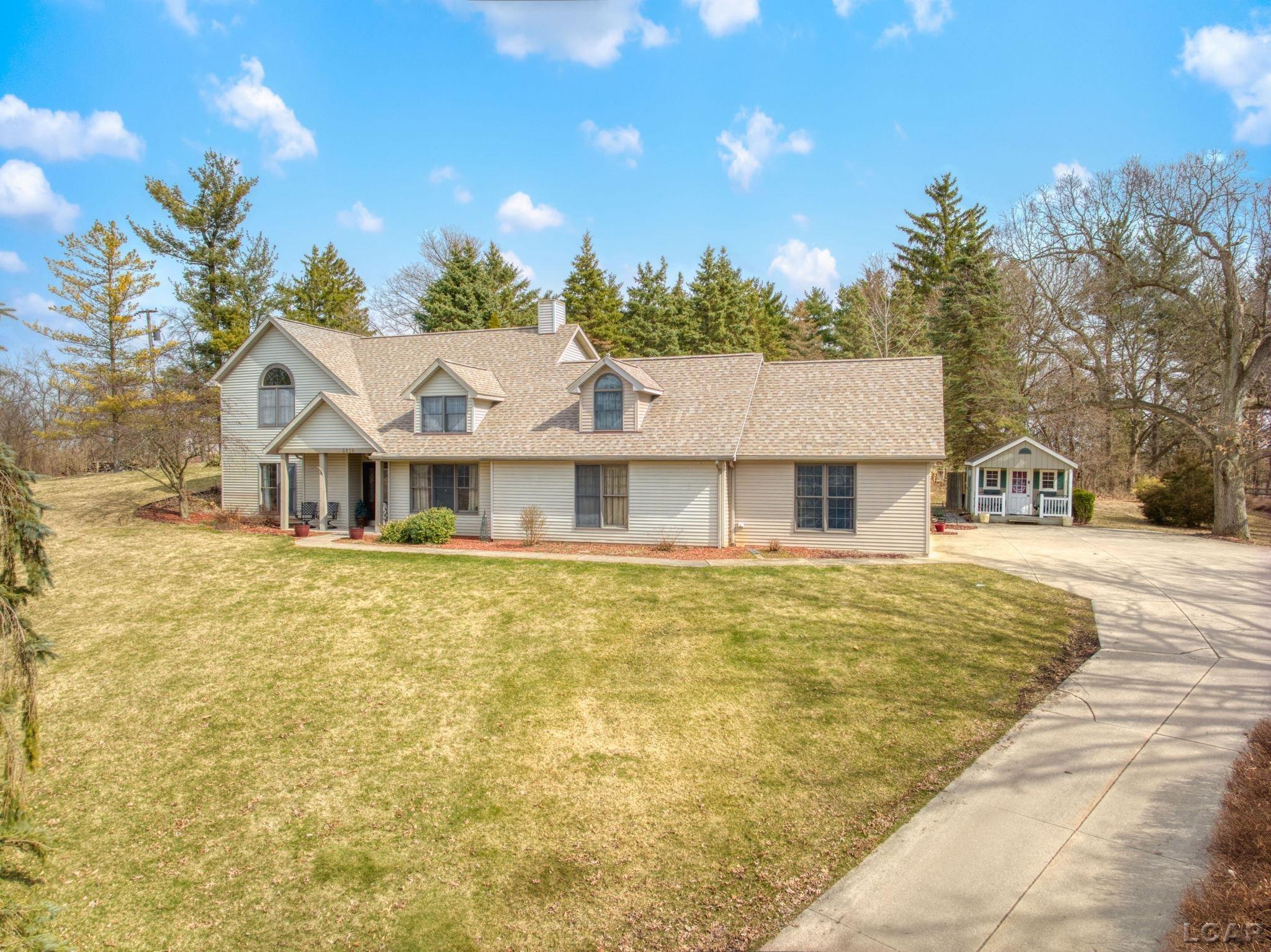3035 Spielman Road Adrian, MI 49221 - Photo 4 of 49 50097620-3.JPG
