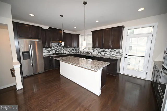 $3,675 | 2413 Glenallan Avenue, Silver Spring, MD 20906