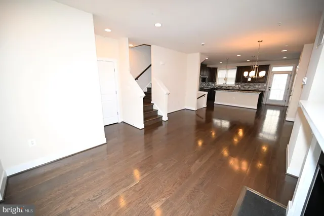 $3,675 | 2413 Glenallan Avenue, Silver Spring, MD 20906