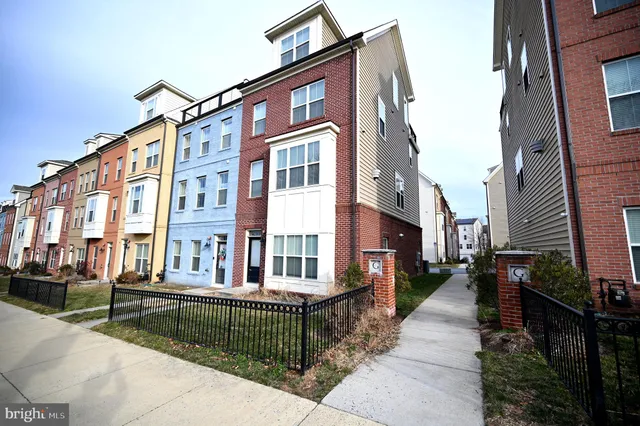 $3,675 | 2413 Glenallan Avenue, Silver Spring, MD 20906