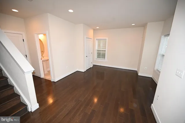 $3,675 | 2413 Glenallan Avenue, Silver Spring, MD 20906