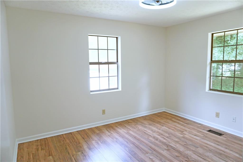 307 6th Avenue Winder, GA 30680 - Photo 9 of 15