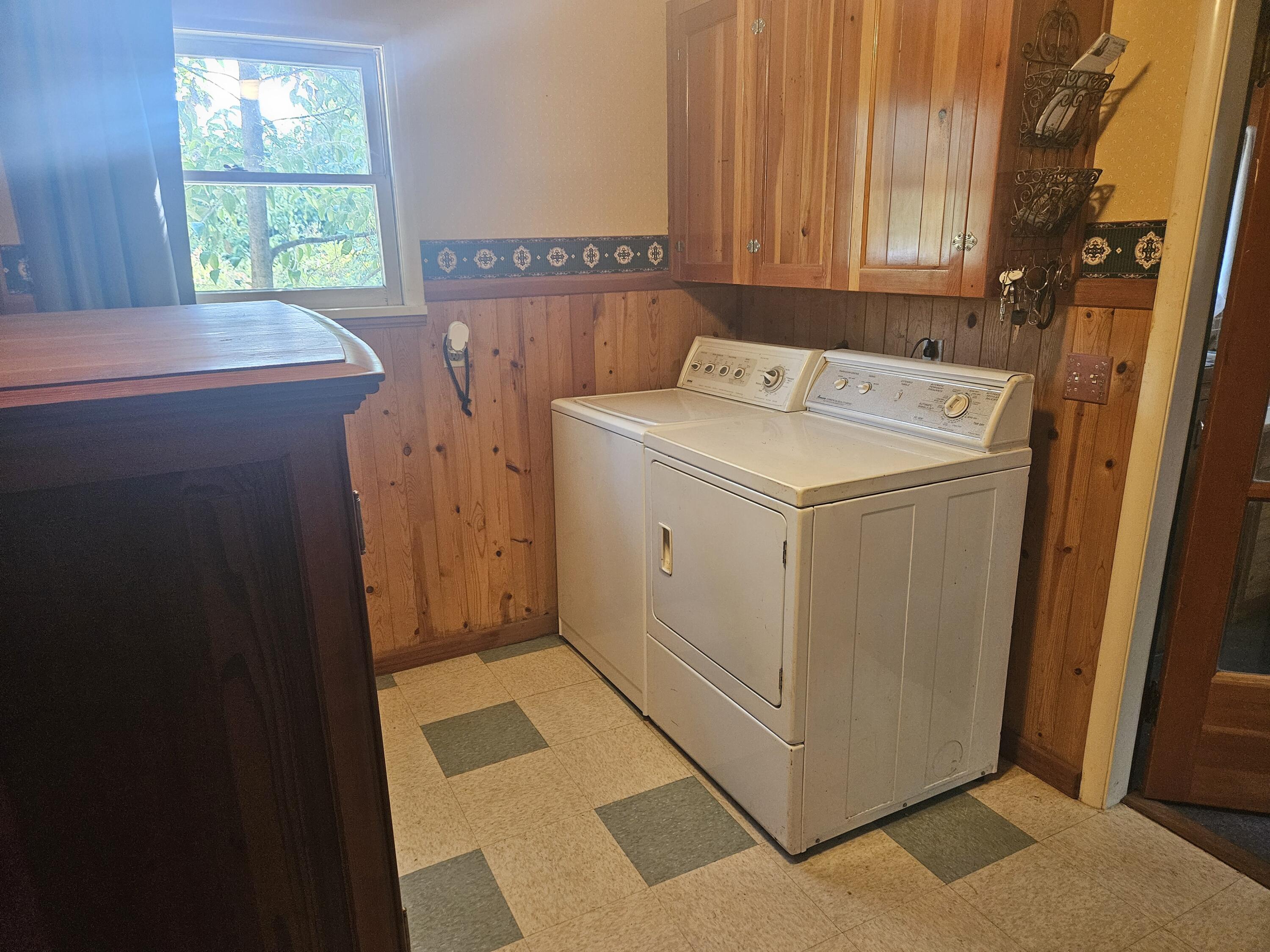 1255 Sweet Road Medford, OR 97501 - Photo 25 of 51 20240909_111606