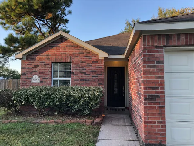 $1,875 | 9821 Rhea Court, Conroe, TX 77385