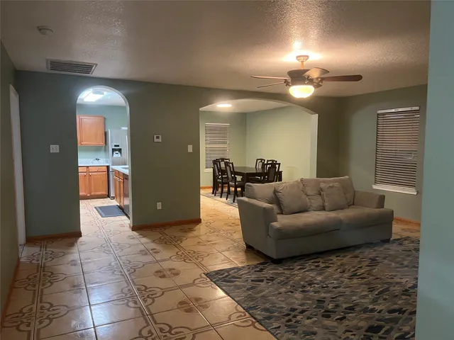 $1,875 | 9821 Rhea Court, Conroe, TX 77385