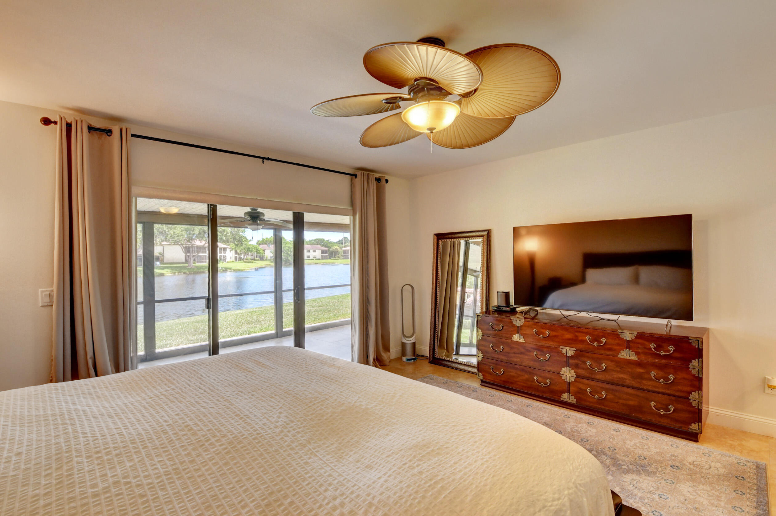 21933 Arriba Real, Unit 20B Boca Raton, FL 33433 - Photo 28 of 68 Master bedroom