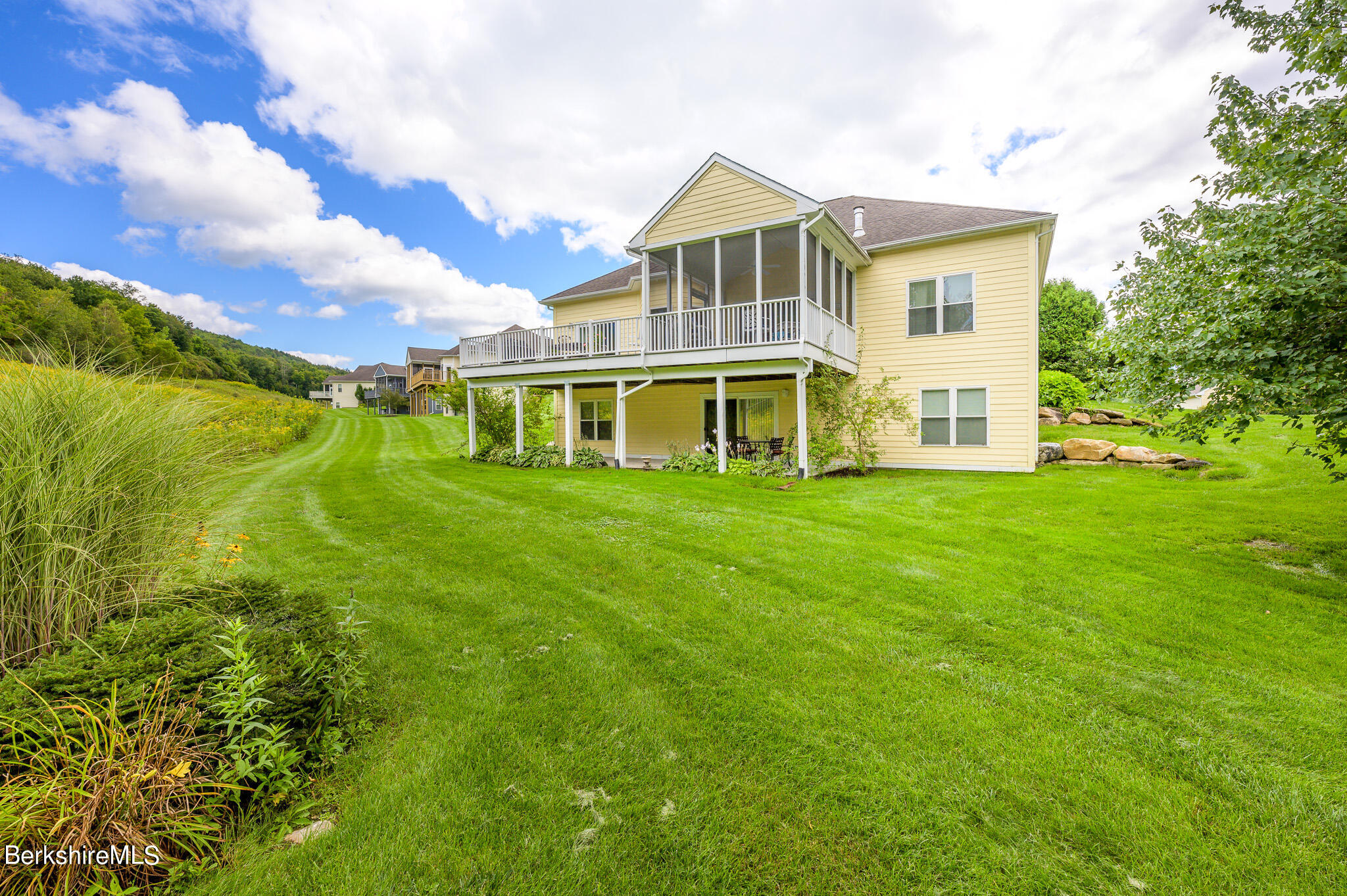 163 Red Barn Road Dalton, MA 01226 - Photo 2 of 43 SMF