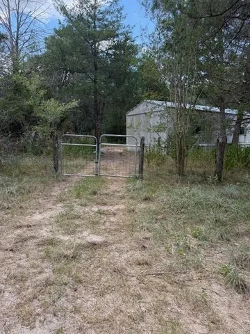 $350,000 | 550 North Raymond Road, La Grange, TX 78945