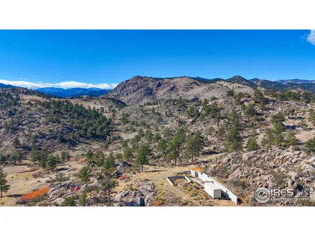 a black and white photo of a mountain