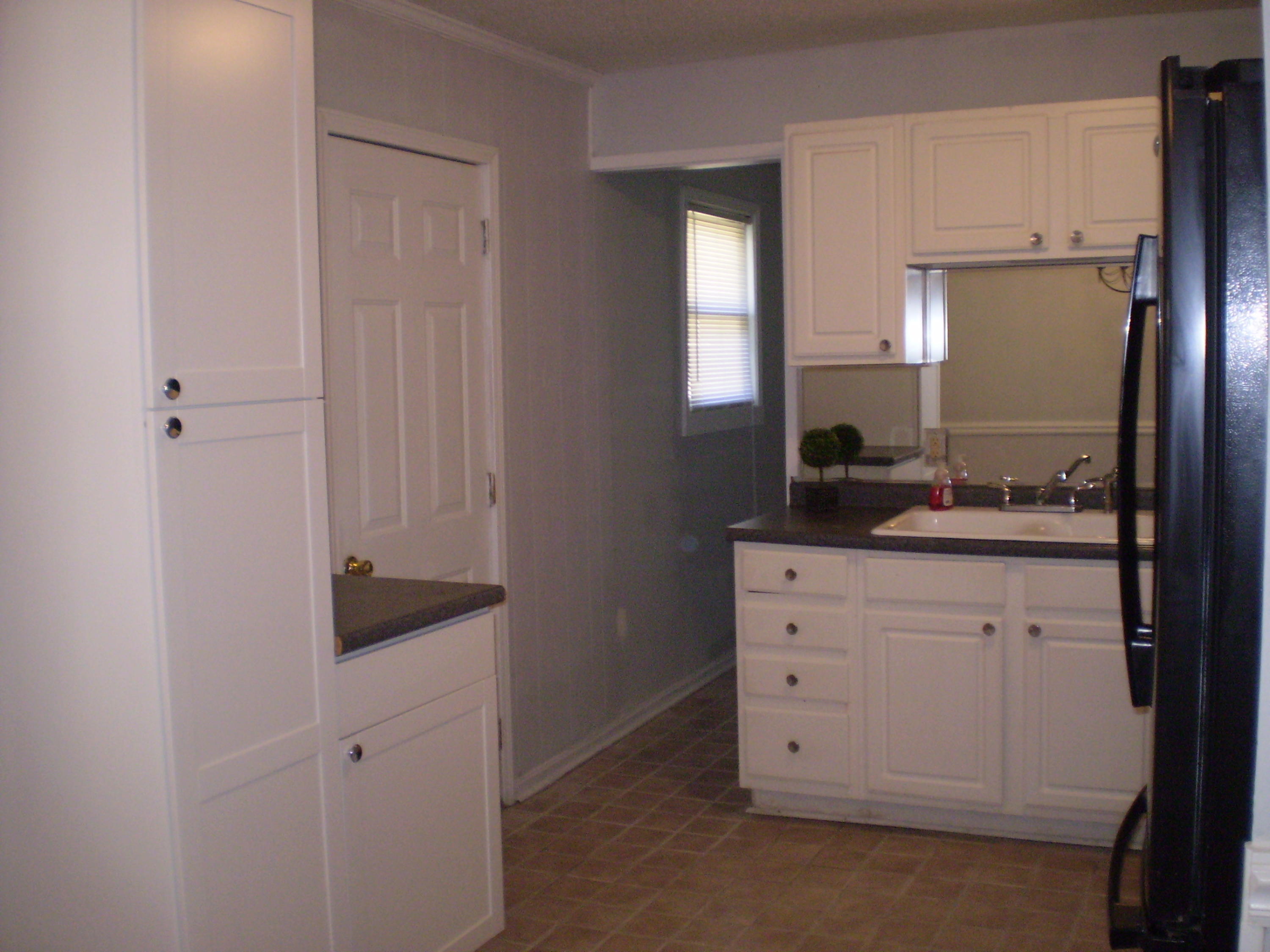 1208 Hemlock Street Rockingham, NC 28379 - Photo 2 of 16 PA280028