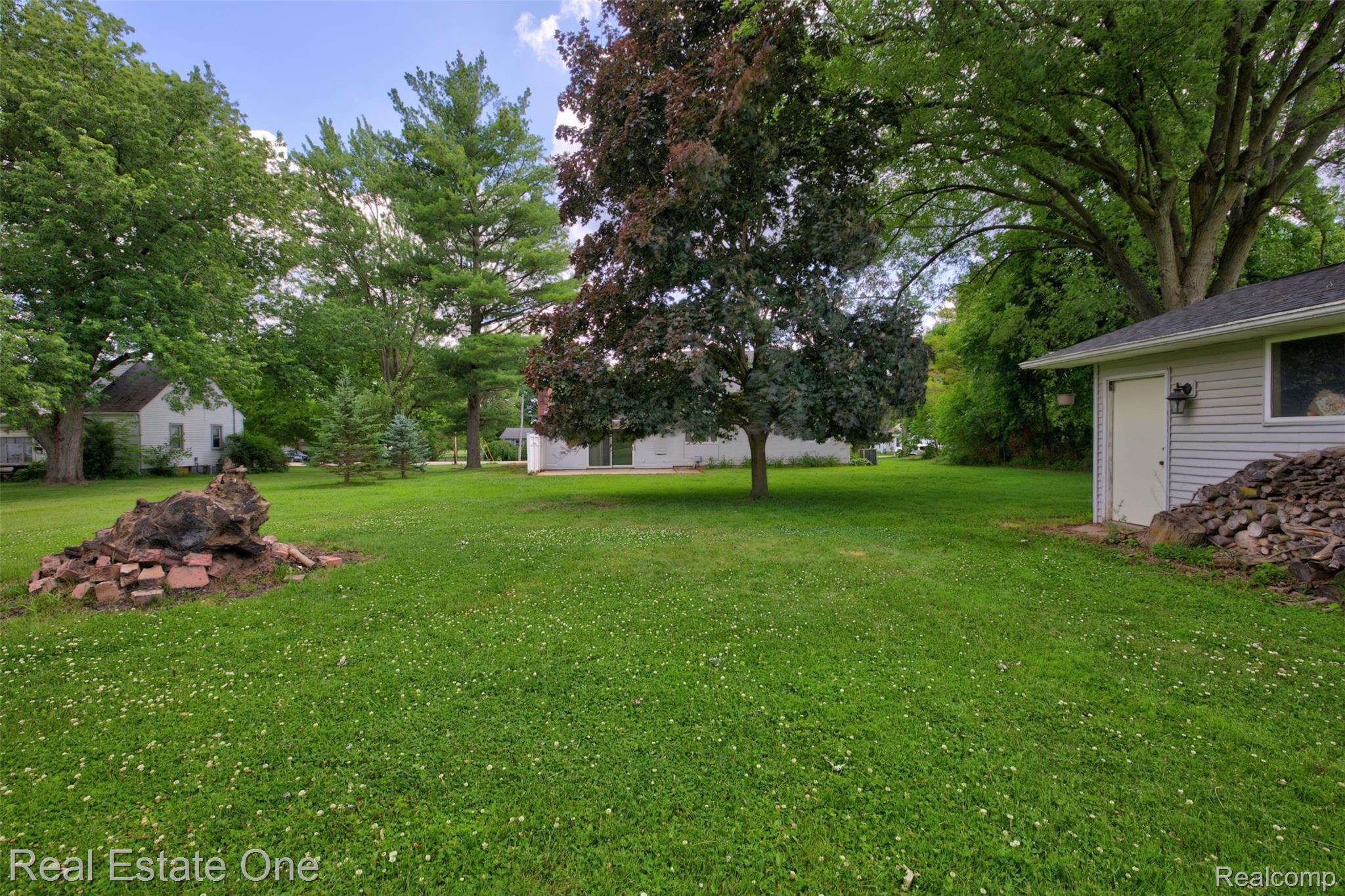 10379 Hegel Road Goodrich, MI 48438 - Photo 64 of 70 68) Backyard.jpg