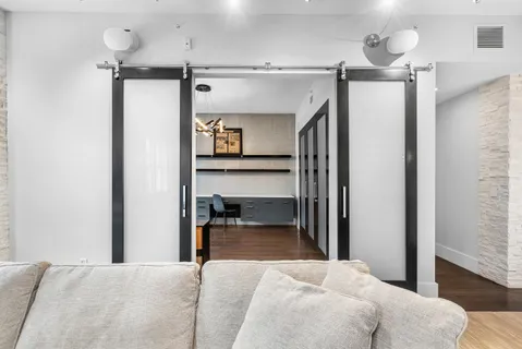 $1,095,000 | 200 Northeast 2nd Avenue, Unit 207, Delray Beach, FL 33444