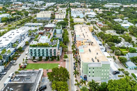 $1,095,000 | 200 Northeast 2nd Avenue, Unit 207, Delray Beach, FL 33444