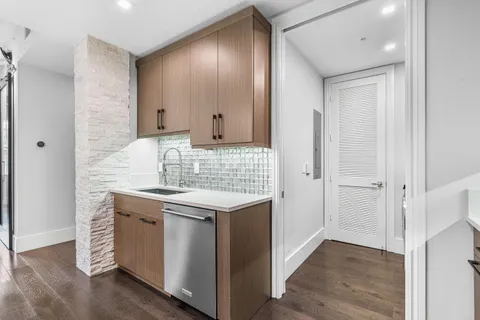 $1,095,000 | 200 Northeast 2nd Avenue, Unit 207, Delray Beach, FL 33444