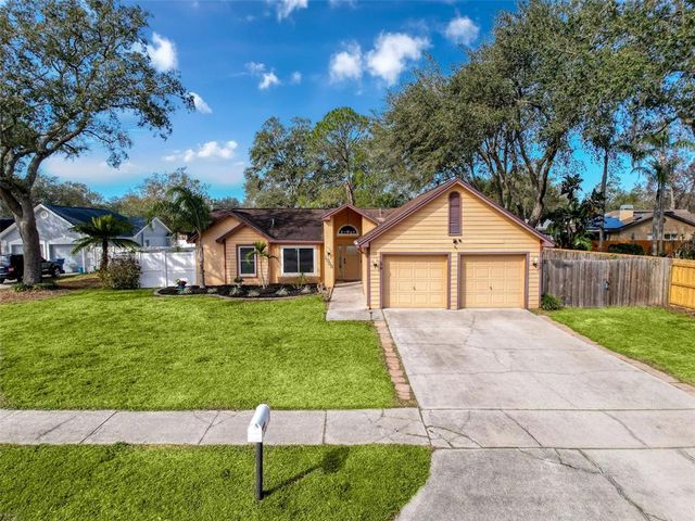 $420,000 | 1035 Dockside Drive, Lutz, FL 33559