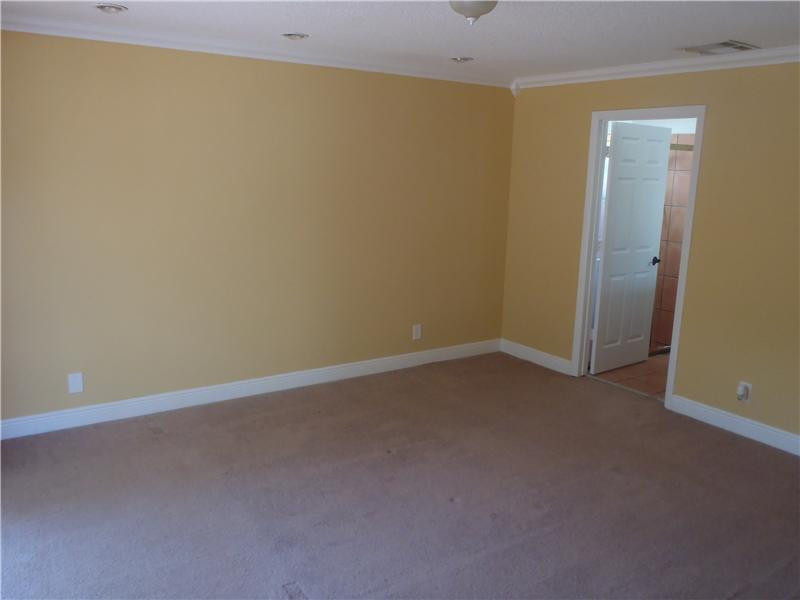 7589 Texas Trail Boca Raton, FL 33487 - Photo 11 of 13 a view of an empty room