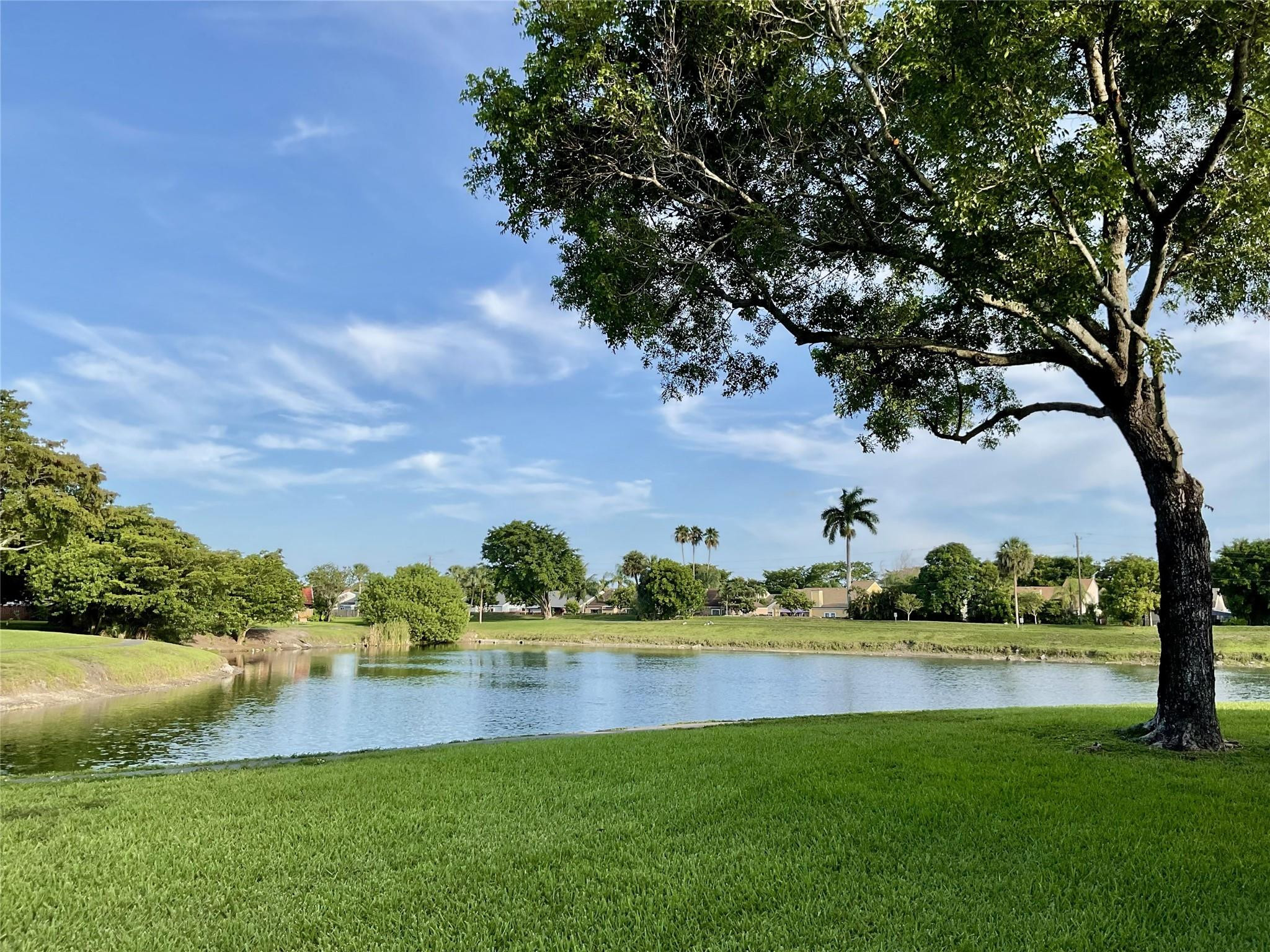 8376 Trent Court, Unit B Boca Raton, FL 33433 - Photo 4 of 49 Photo 4
