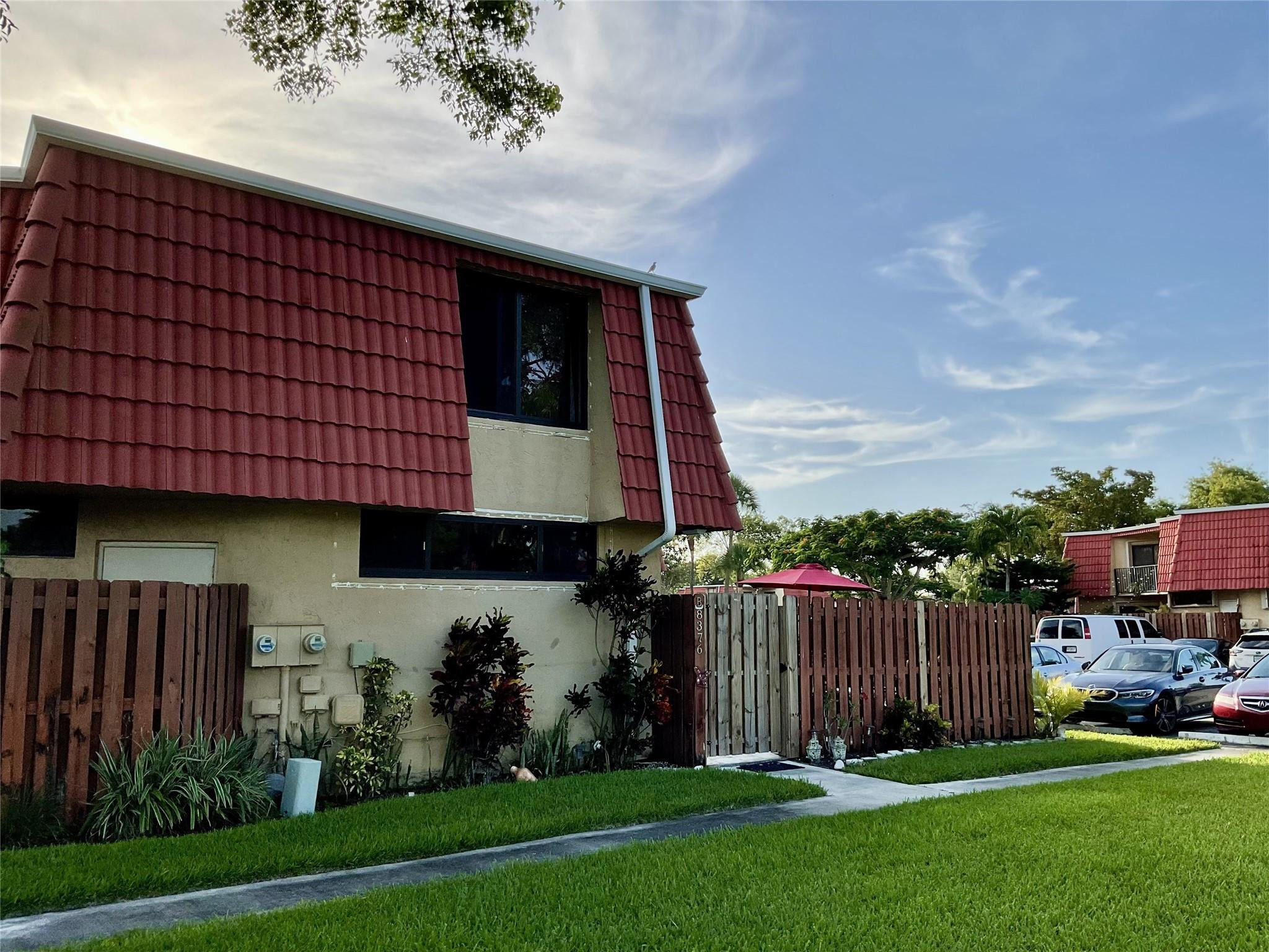 8376 Trent Court, Unit B Boca Raton, FL 33433 - Photo 7 of 49 Photo 7