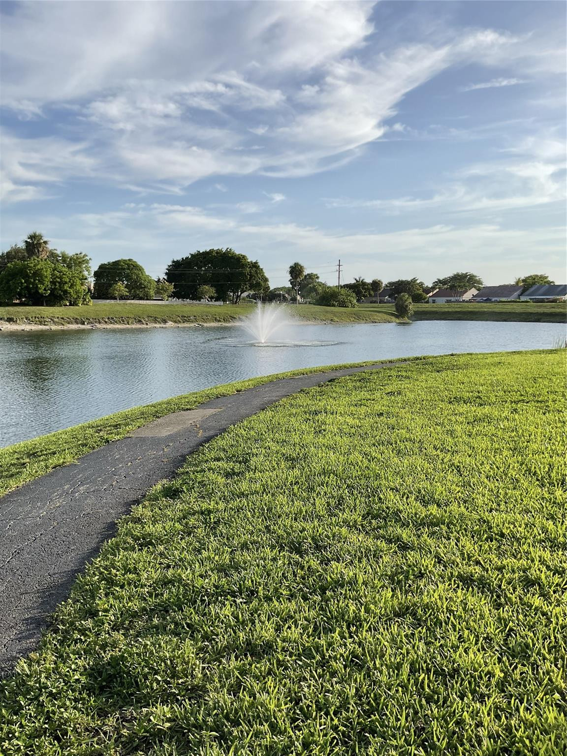8376 Trent Court, Unit B Boca Raton, FL 33433 - Photo 8 of 49 Photo 8