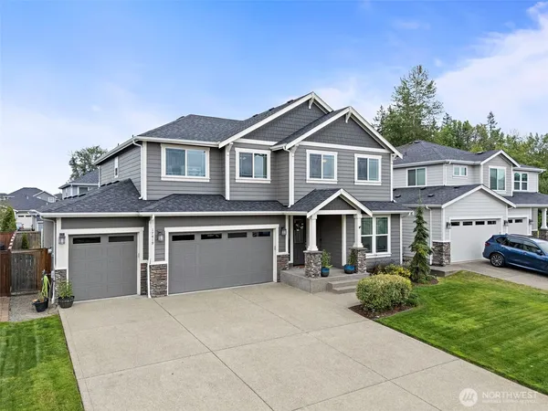 $739,950 | 17419 126th Ave Court East, Puyallup, WA 98374