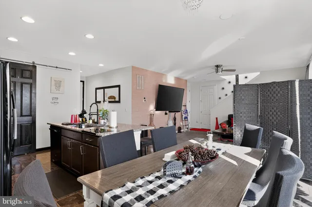 $499,999 | 433 Town Run Lane, Stephens City, VA 22655