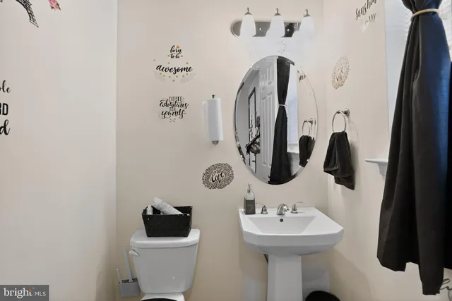 $499,999 | 433 Town Run Lane, Stephens City, VA 22655