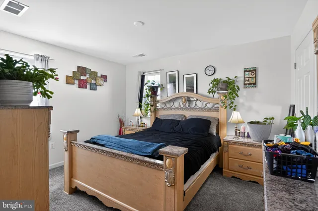 $499,999 | 433 Town Run Lane, Stephens City, VA 22655