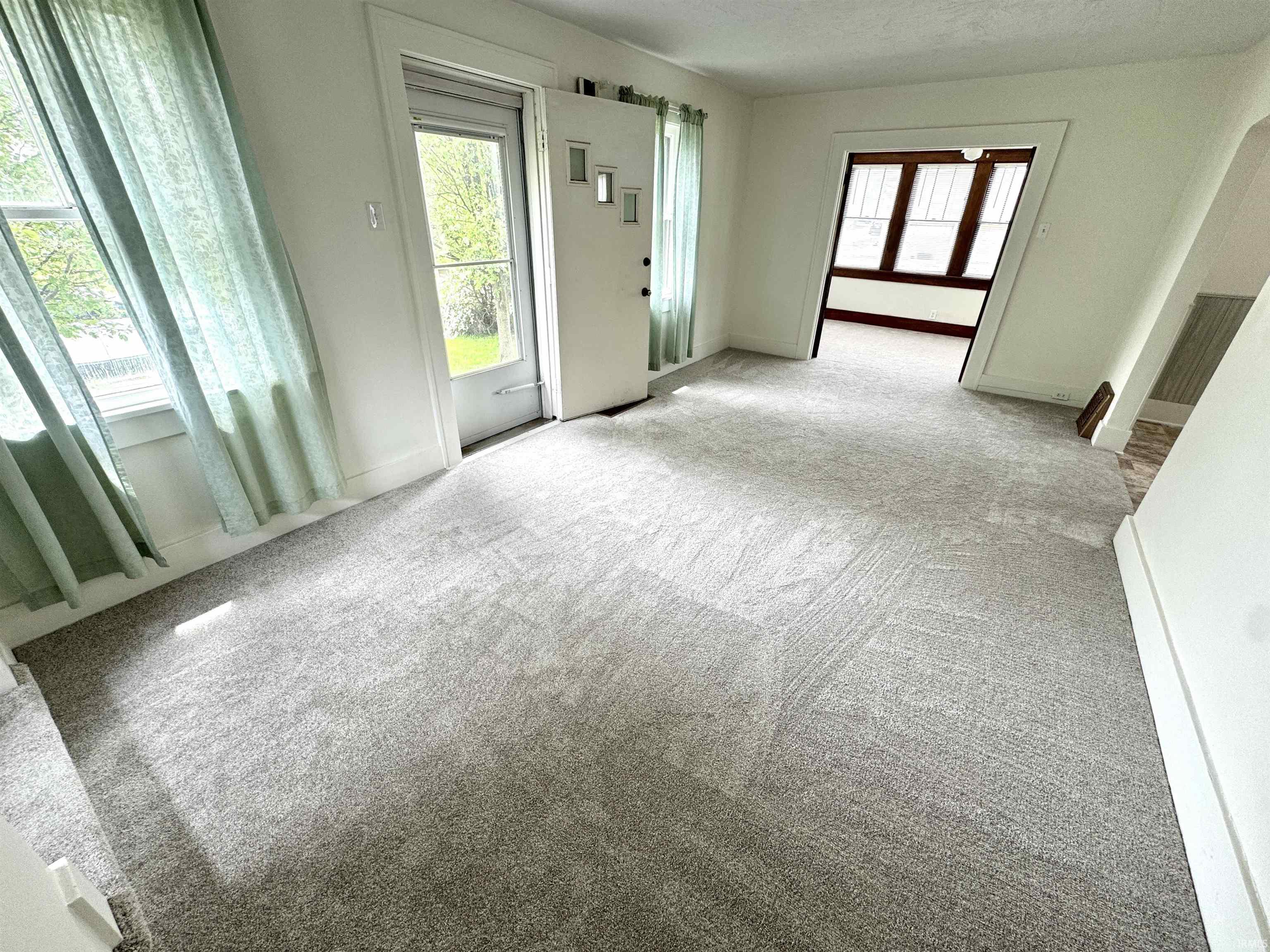 1838 3rd Street Fort Wayne, IN 46808 - Photo 2 of 17