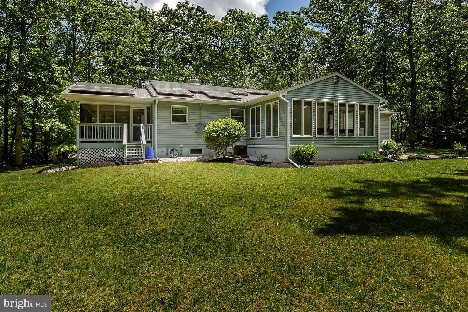 9 Foxchase Road Southampton, NJ 08088 - Photo 2 of 26