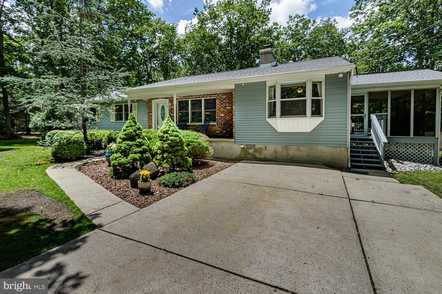 9 Foxchase Road Southampton, NJ 08088 - Photo 5 of 26