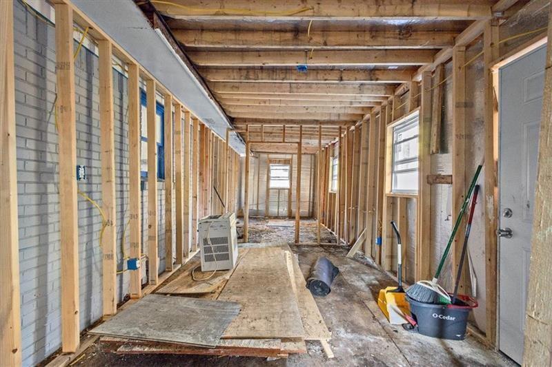 685 Bolton Road Northwest Atlanta, GA 30331 - Photo 15 of 21 a view of an entryway with staircase