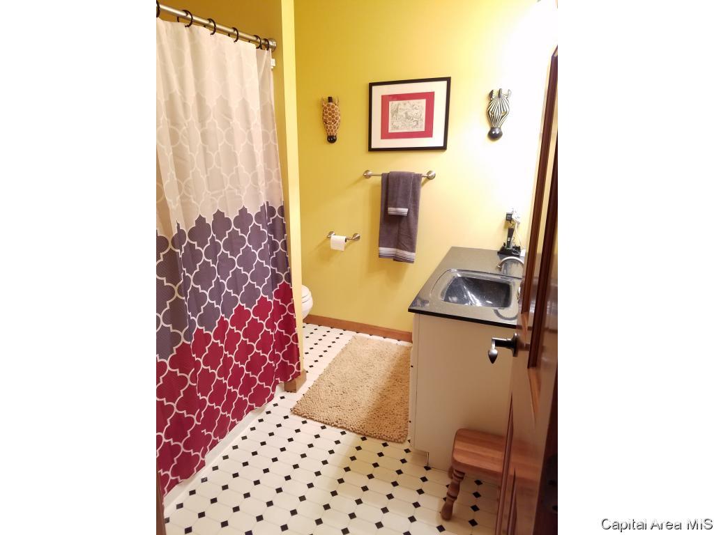 3986 Rochester Road Springfield, IL 62712 - Photo 27 of 36