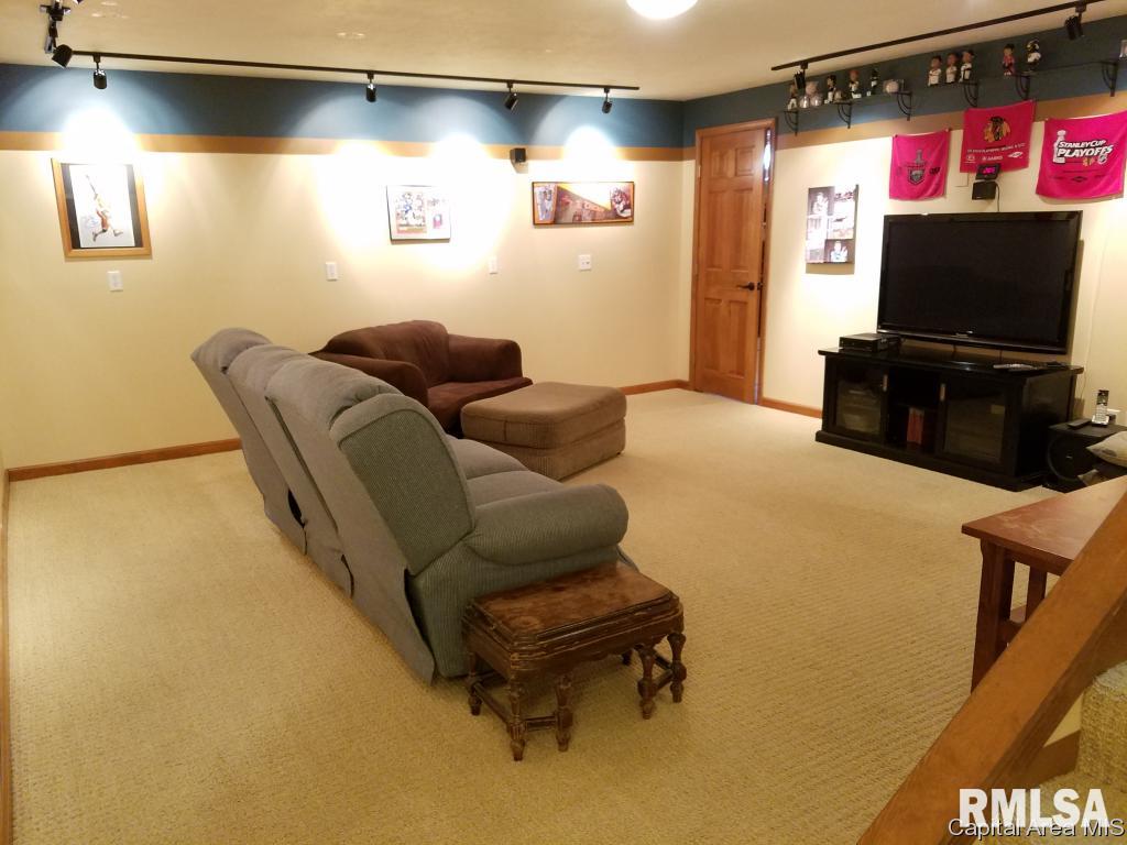 3986 Rochester Road Springfield, IL 62712 - Photo 33 of 36