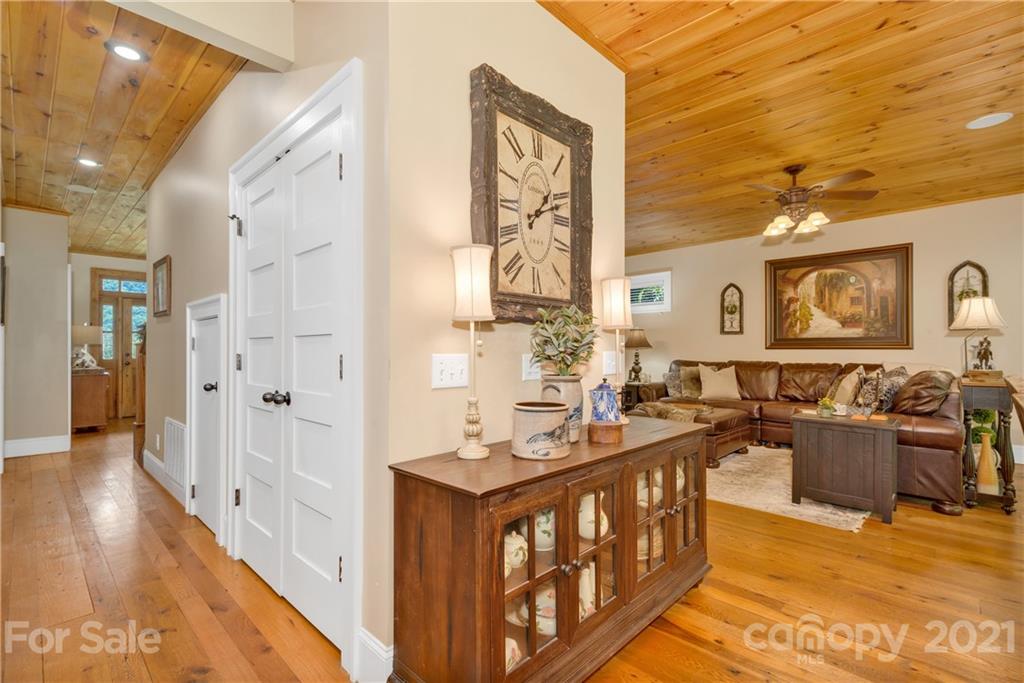 253 Benitez Way Clyde, NC 28721 - Photo 10 of 40 a very nice looking living room with a large window