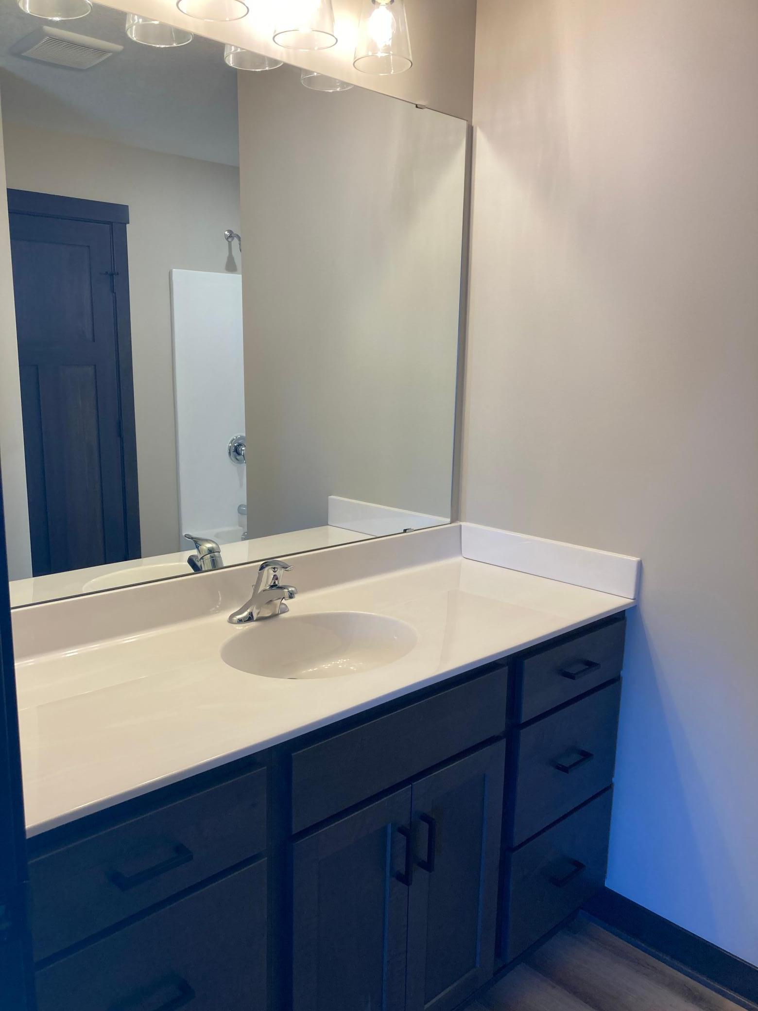 705 State Street Kenyon, MN 55946 - Photo 10 of 25